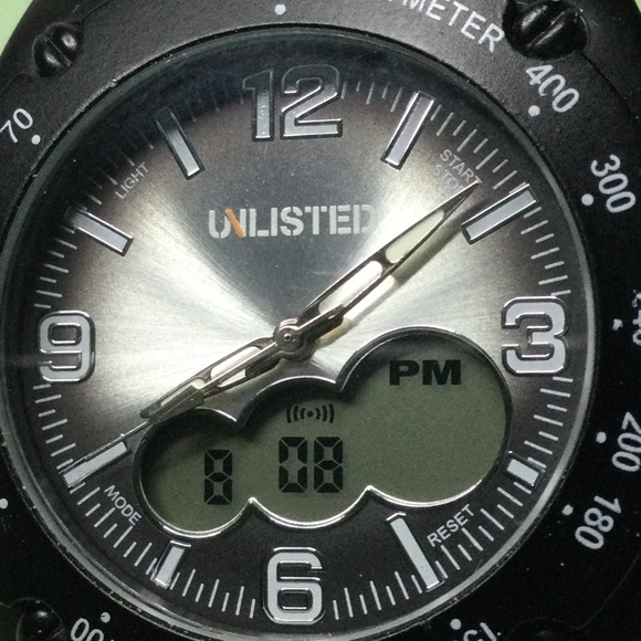 UNLISTED WATCH FOR MEN - Picture 3 of 3